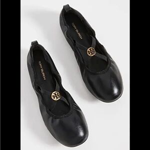Tory Burch Soft Scrunch Leather Ballet Flat (Black, Size 8)